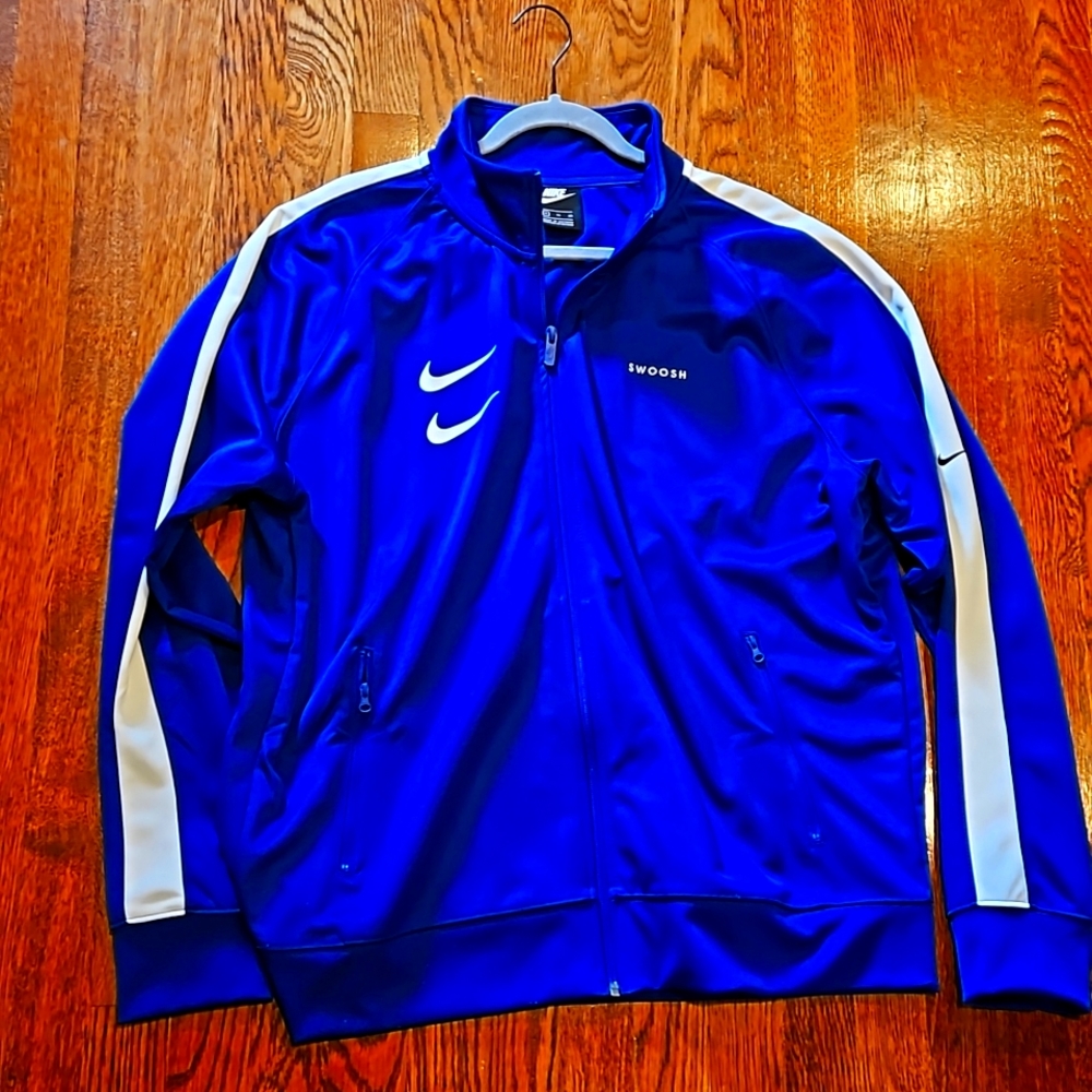 Track jacket q